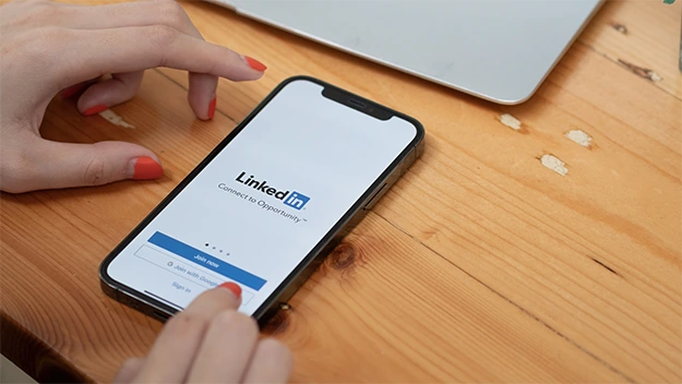 THE POWER OF LINKEDIN RECOGNIZE STRATEGIZE PRIORITIZE